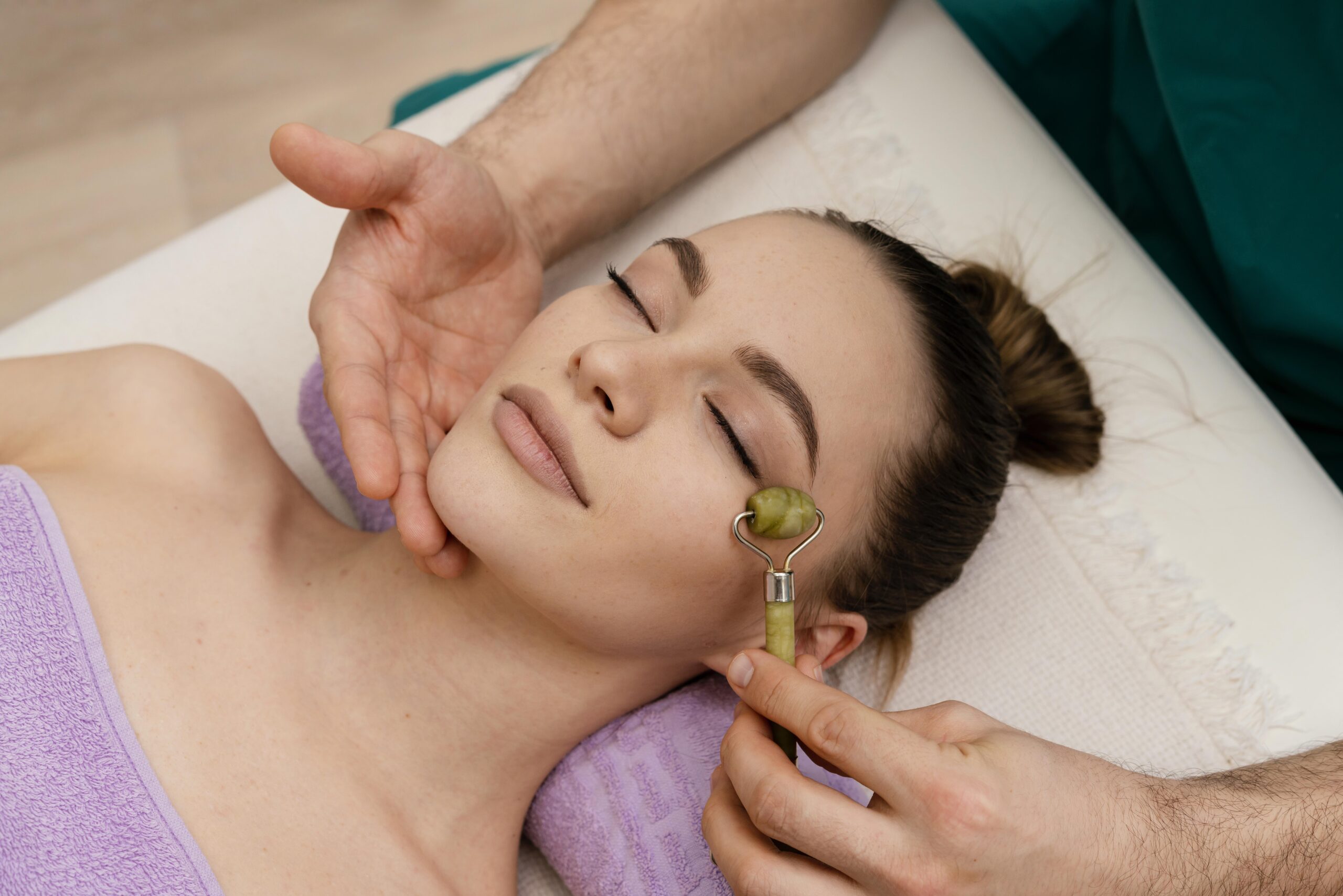 European Sculptural Facial Massage NYC: Sculpt, Rejuvenate, and Glow