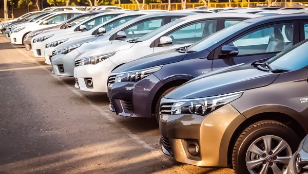 What’s the Role of Auction Companies in Car Bidding?