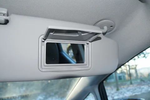  Hyundai getz sun visor replacement