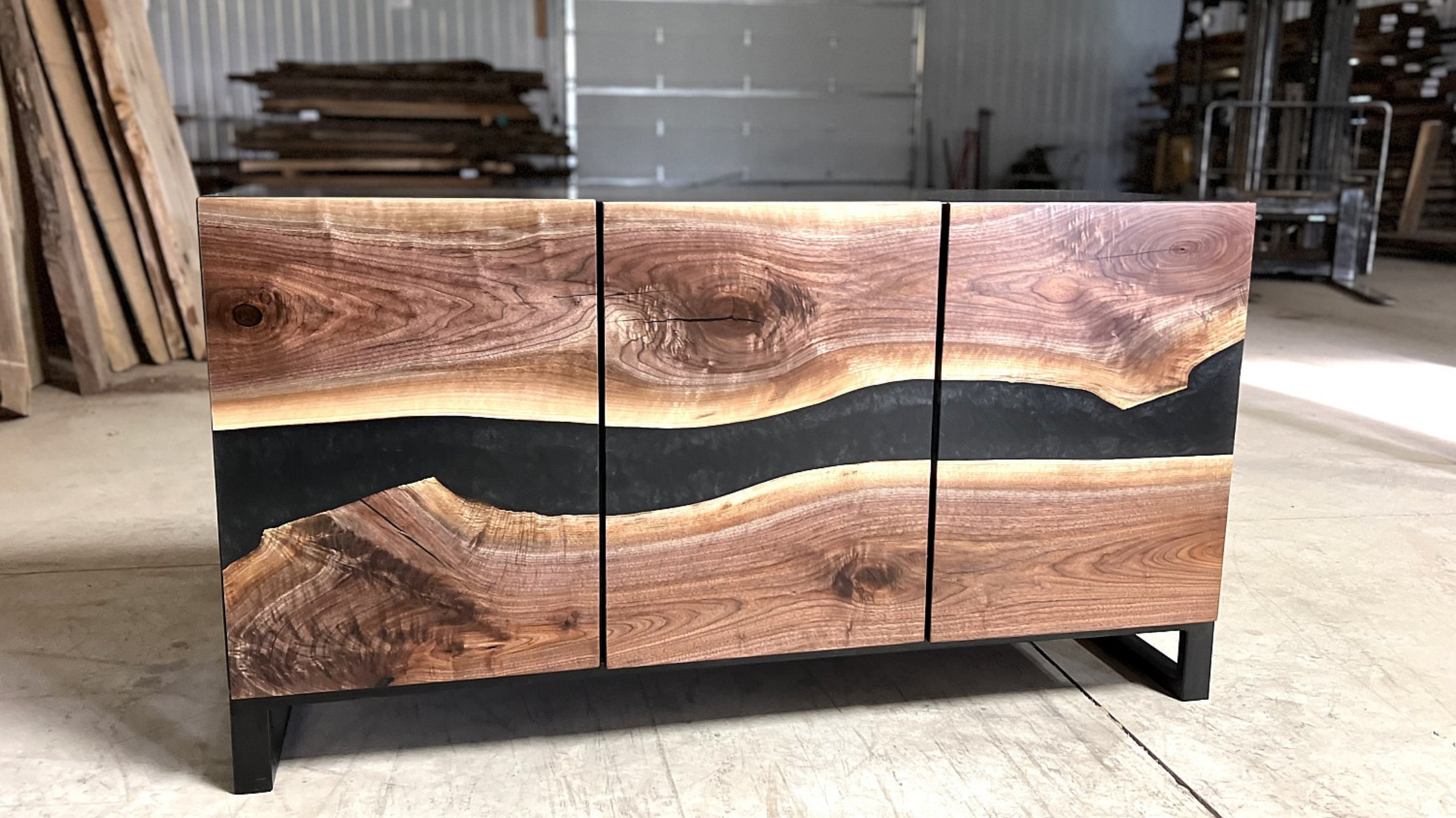 Why Big Box Store Tables Don’t Compare to a Handcrafted Live Edge Table