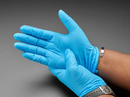 Disposable heavy duty nitrile gloves