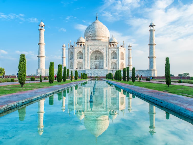 Taj Mahal Sunrise Tour