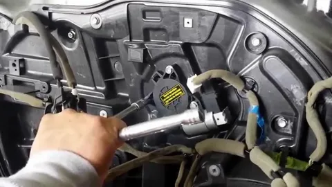 Mazda CX 7 Window Regulator Replacement