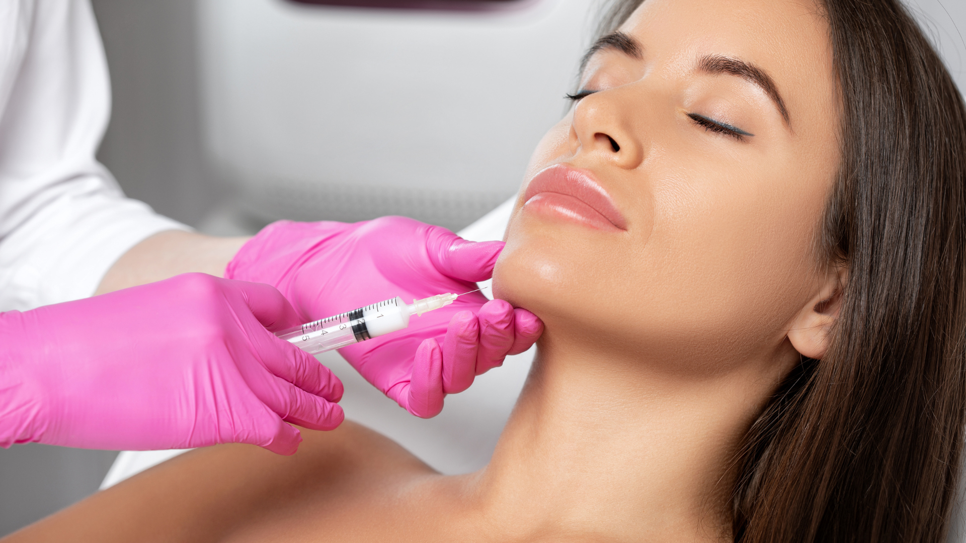 Double Chin Removal in Dubai