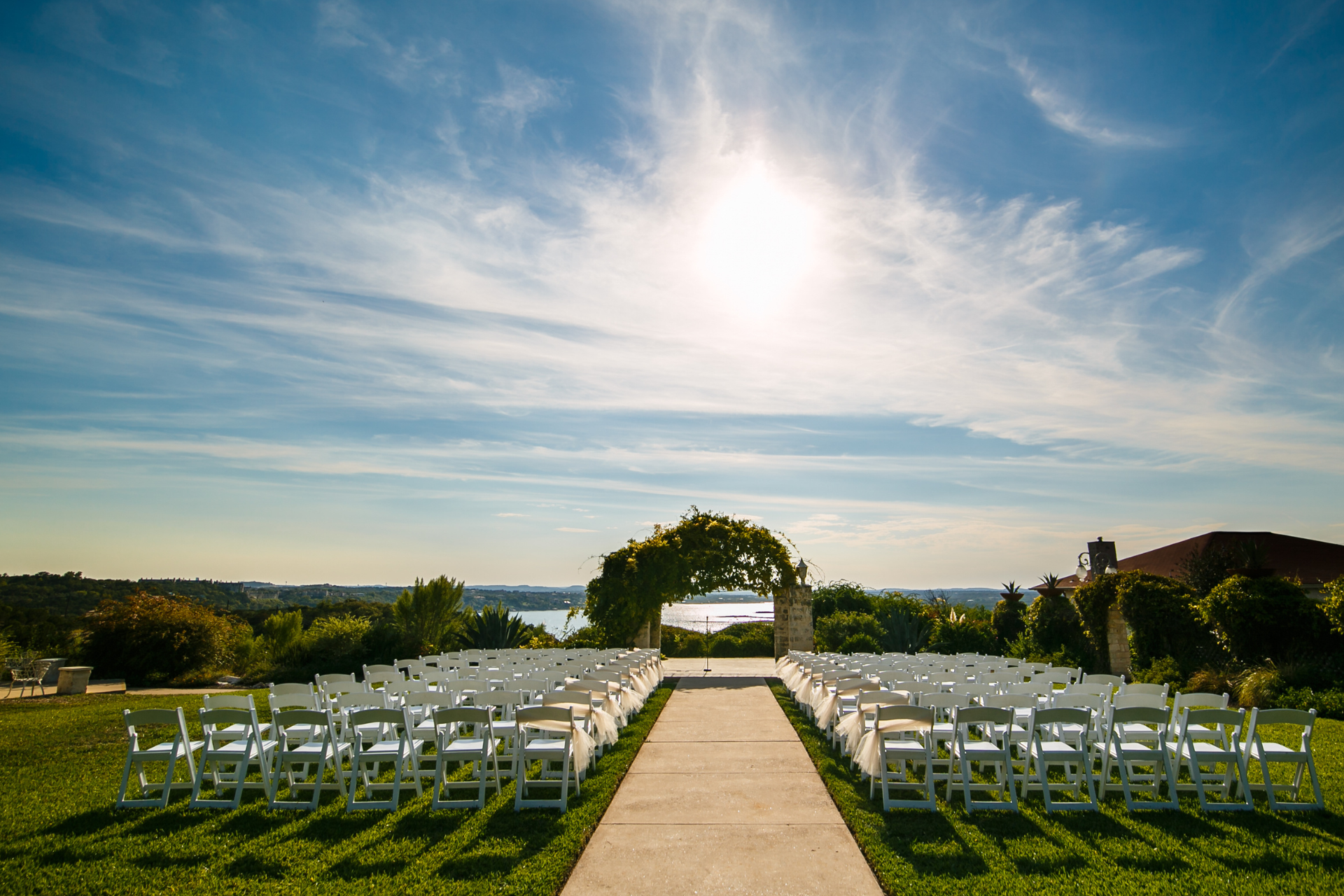 Unique Wedding Themes That Suit Outdoor Venues in Kitchener