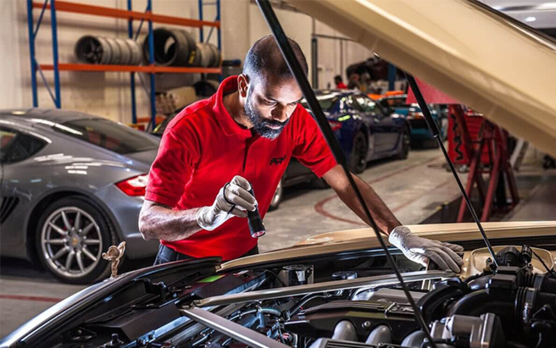 car mechanic in dubai