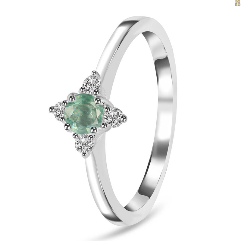 The Power of Green Kyanite Jewelry: Fashion with a Soulful Twist