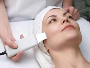 Deep Cleansing Facial with Extraction in Dubai