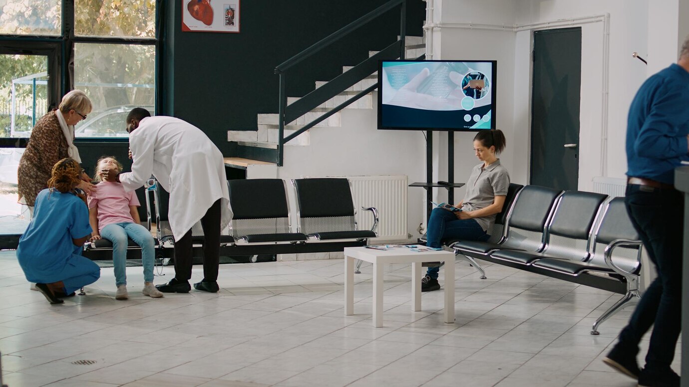 Walk-In Clinic vs Urgent Care: Key Differences: