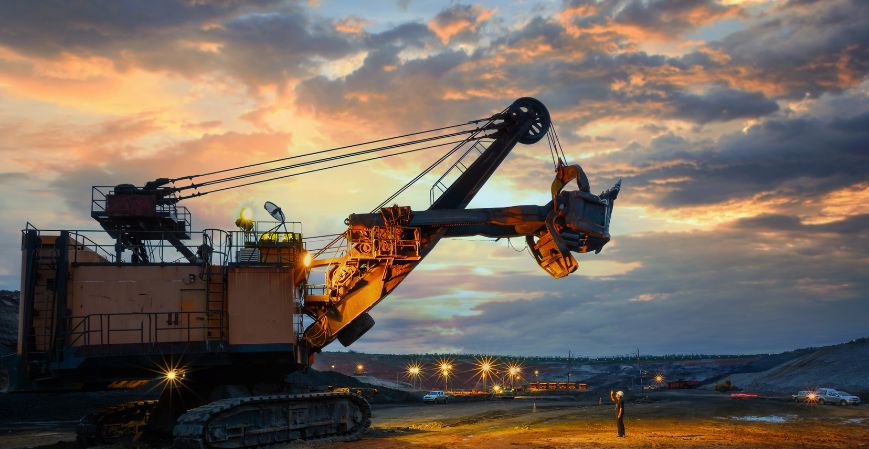 heavy mining equipment market