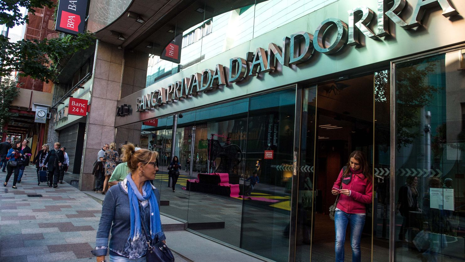 FinCEN Andorra