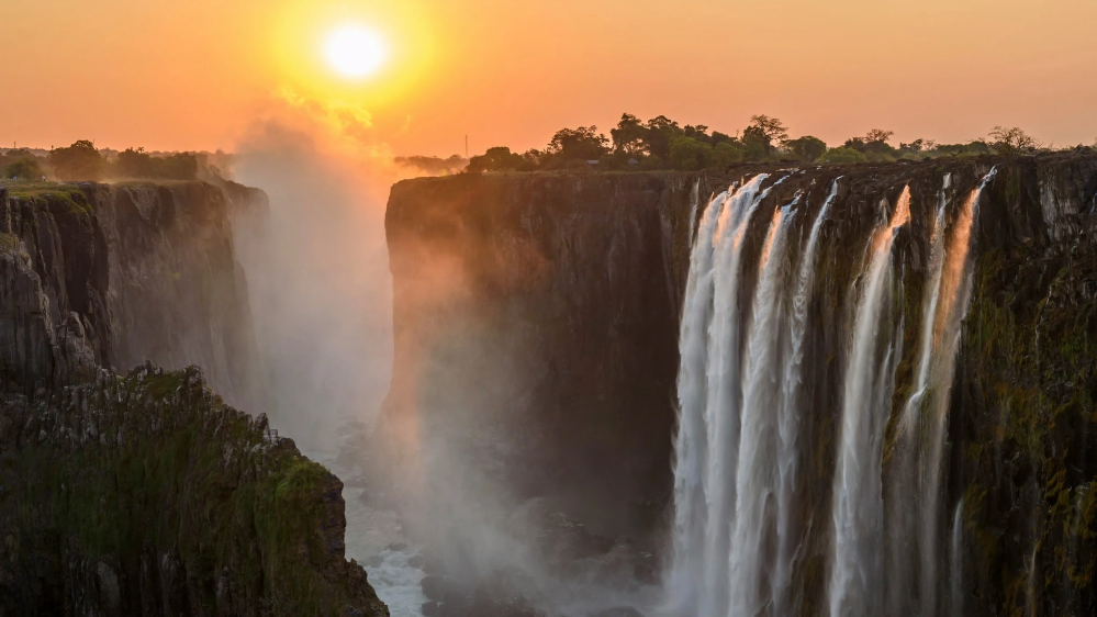 Victoria Falls – The Smoke That Thunders