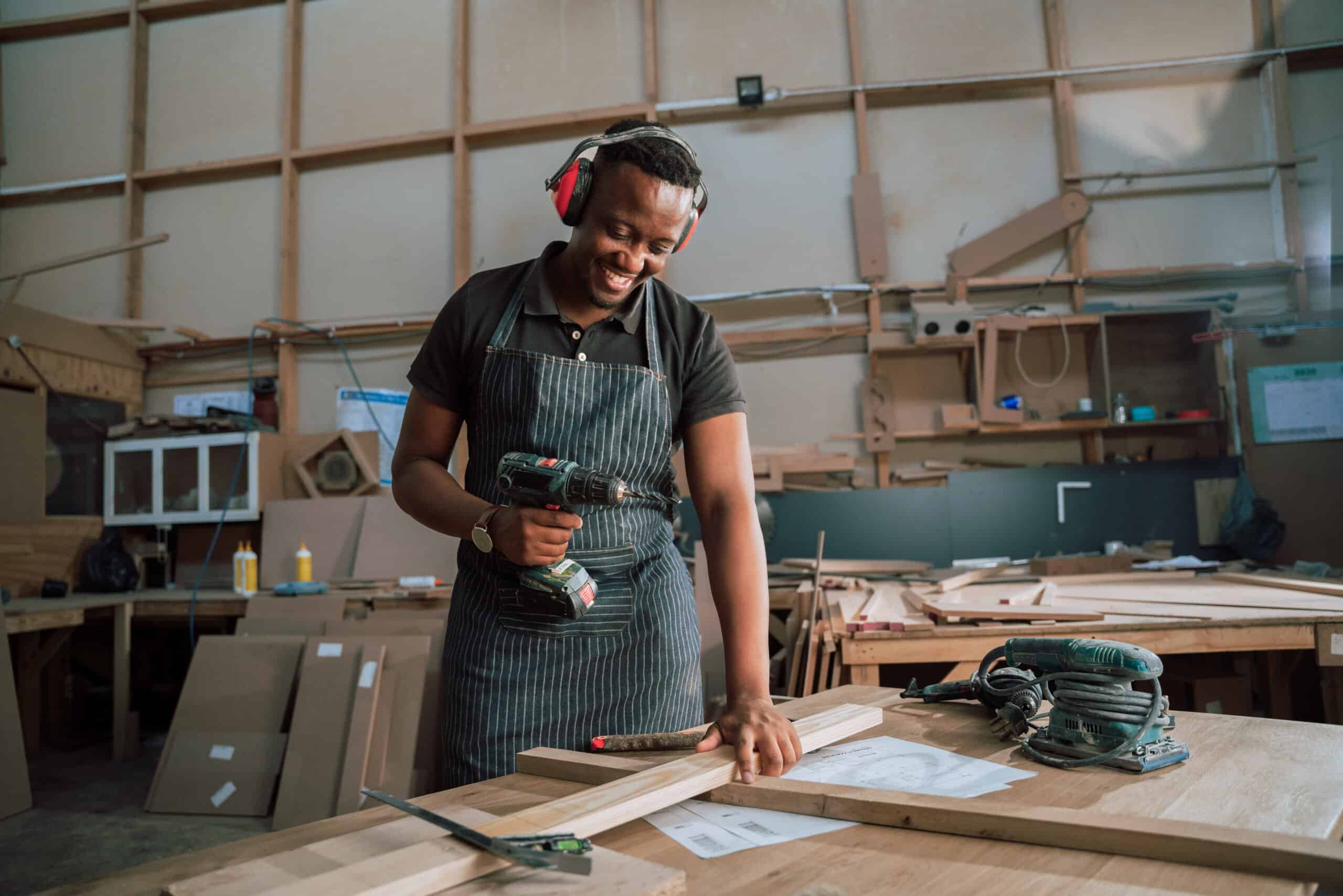 carpenter in Dubai